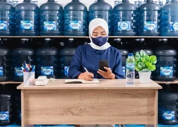 Indonesia Halal Watch Warning Aqua Soal Potensi Sanksi Berat